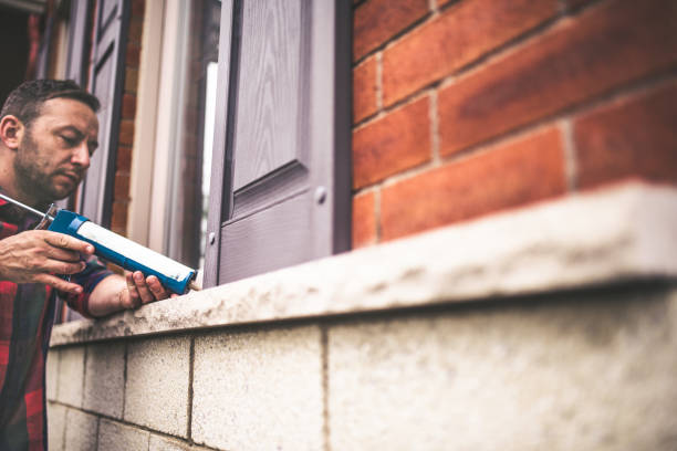 Best Professional Insulation Contractor  in Howland Center, OH